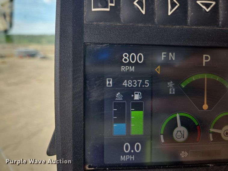 image for item EE0074 2018 John Deere 772G motor grader