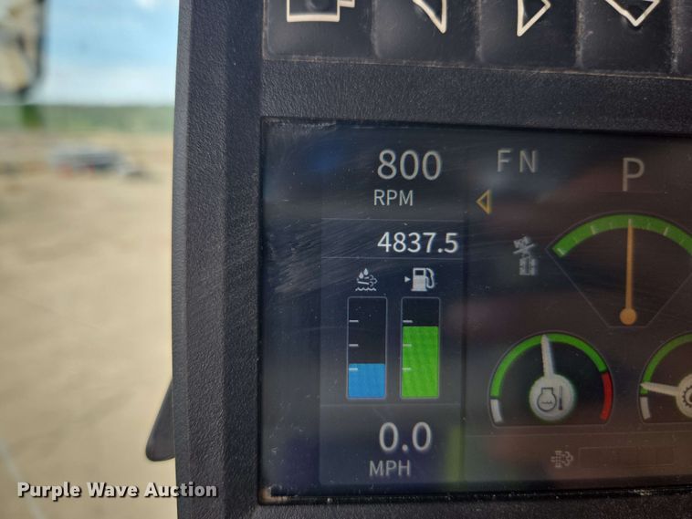 image for item EE0074 2018 John Deere 772G motor grader