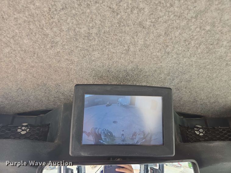 image for item EE0074 2018 John Deere 772G motor grader