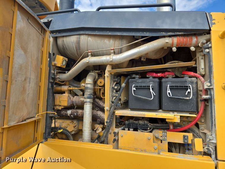 image for item EE0074 2018 John Deere 772G motor grader