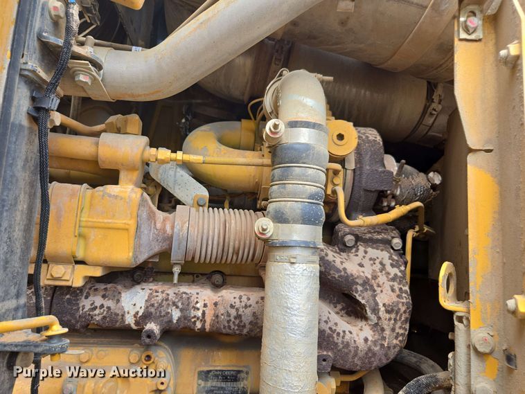 image for item EE0074 2018 John Deere 772G motor grader