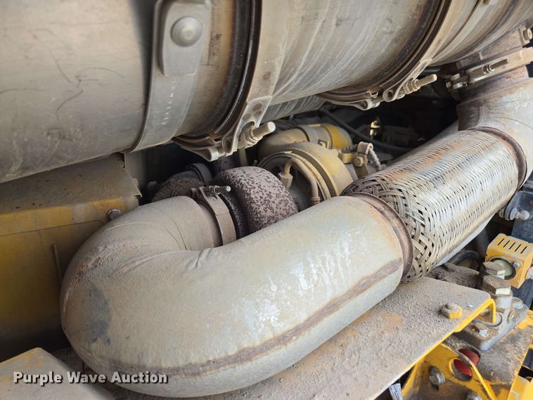 image for item EE0074 2018 John Deere 772G motor grader