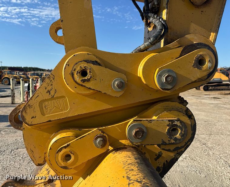 image for item EE0075 2019 Caterpillar 336 excavator
