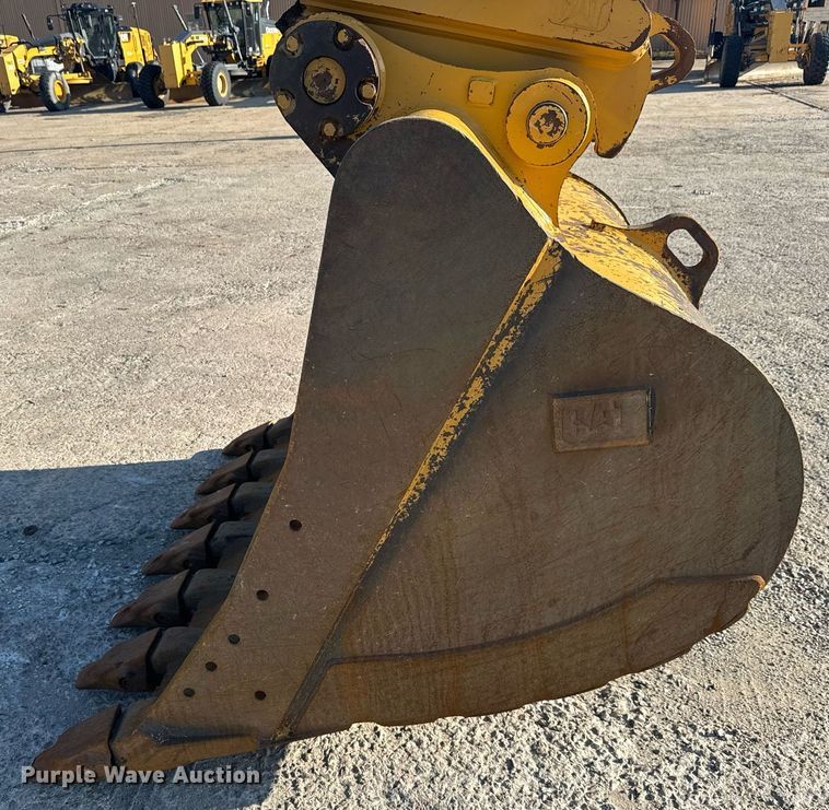 image for item EE0075 2019 Caterpillar 336 excavator