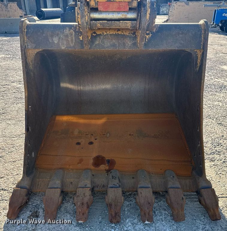 image for item EE0075 2019 Caterpillar 336 excavator