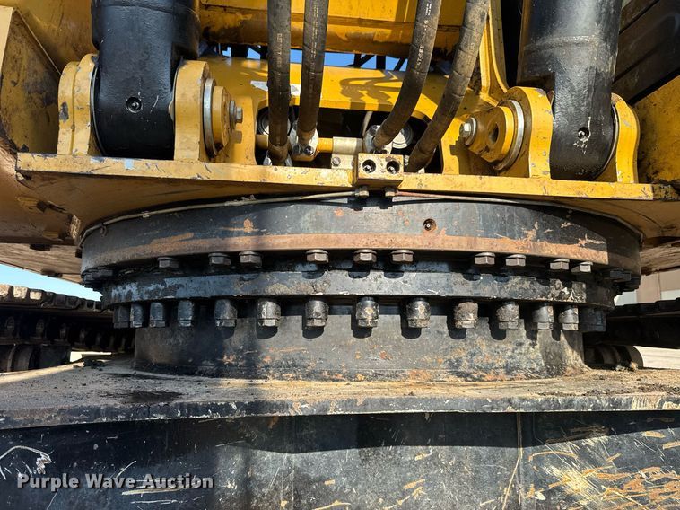 image for item EE0075 2019 Caterpillar 336 excavator