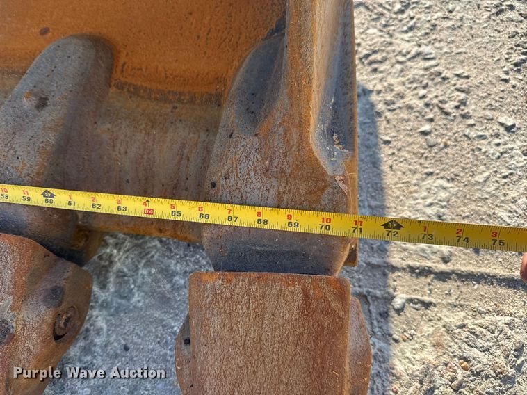 image for item EE0075 2019 Caterpillar 336 excavator