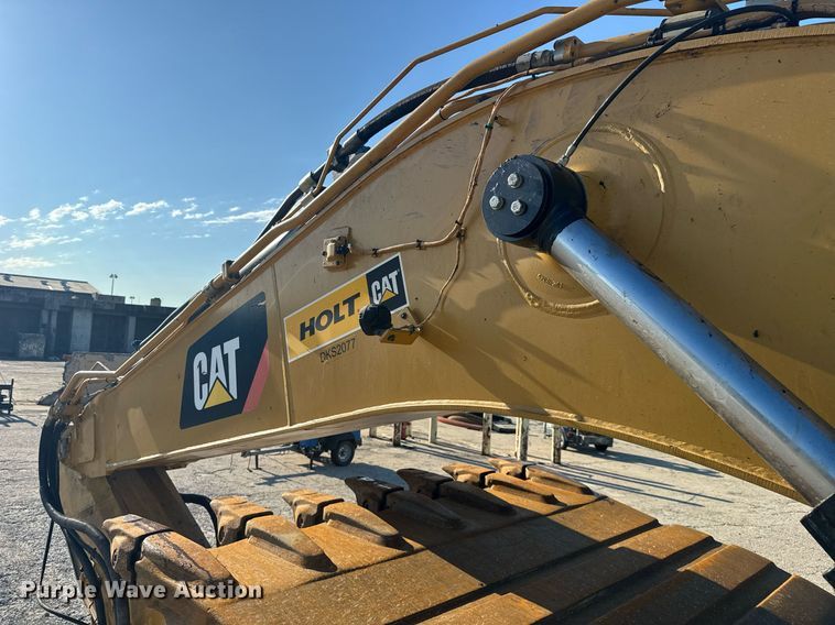 image for item EE0075 2019 Caterpillar 336 excavator