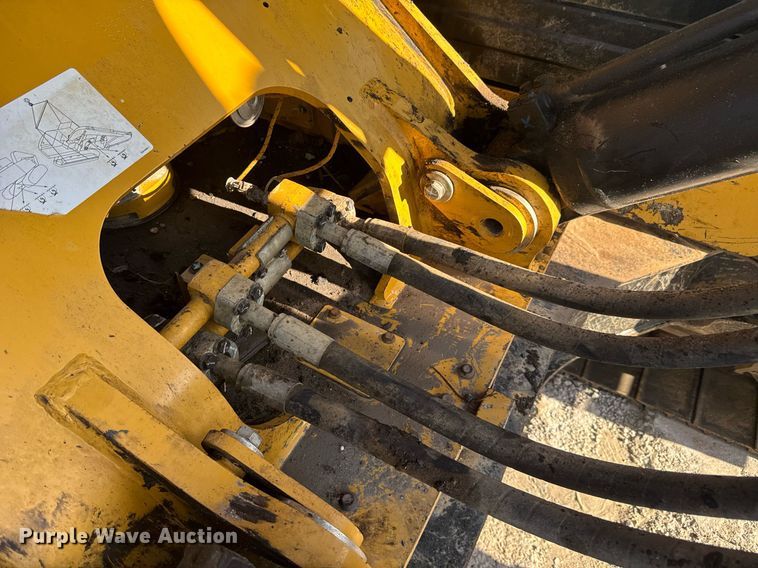 image for item EE0075 2019 Caterpillar 336 excavator