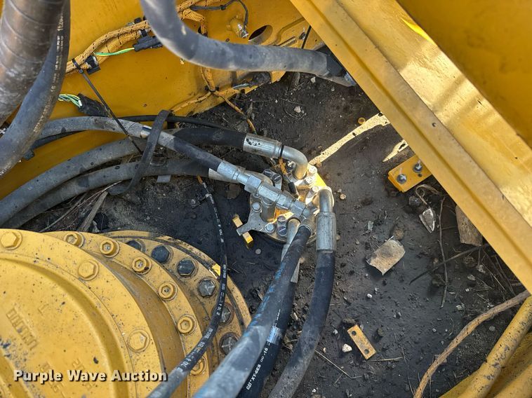 image for item EE0075 2019 Caterpillar 336 excavator