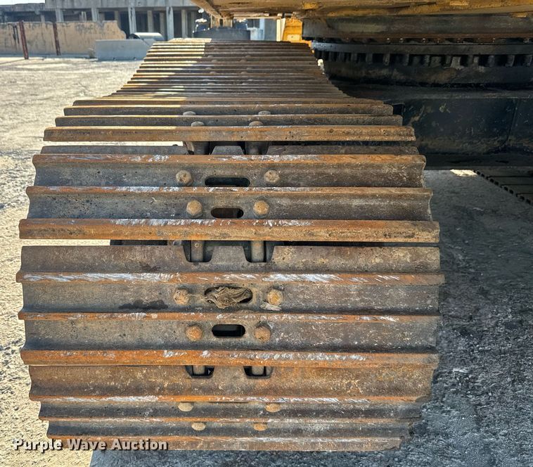 image for item EE0075 2019 Caterpillar 336 excavator