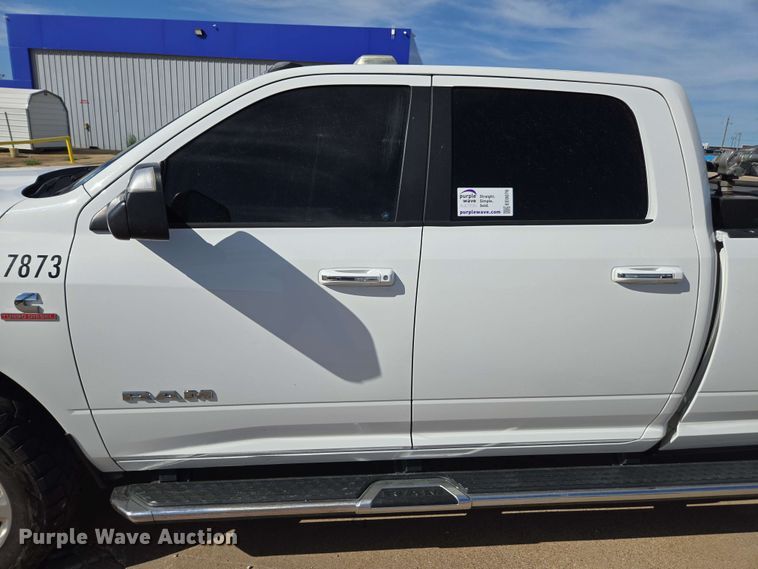 image for item EE0076 2019 Dodge Ram 2500 Crew Cab pickup truck