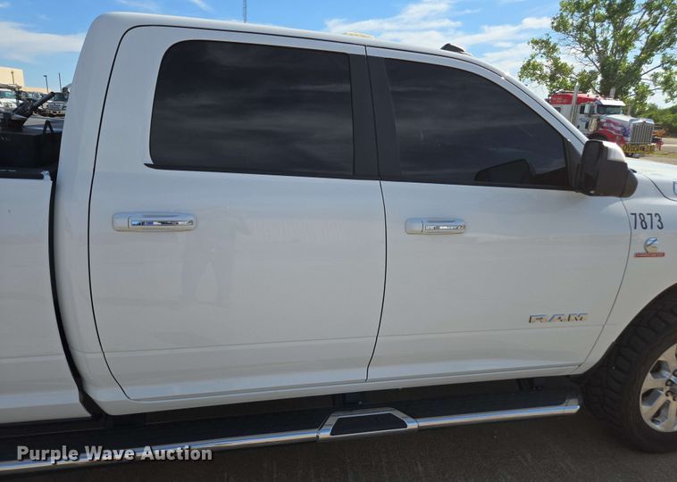 image for item EE0076 2019 Dodge Ram 2500 Crew Cab pickup truck