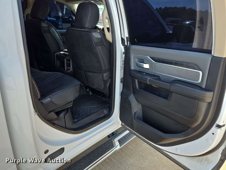 image for item EE0076 2019 Dodge Ram 2500 Crew Cab pickup truck