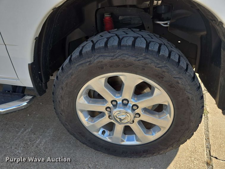 image for item EE0076 2019 Dodge Ram 2500 Crew Cab pickup truck