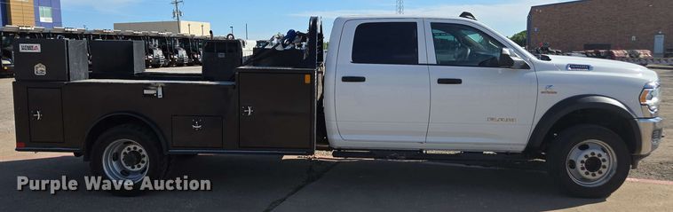 image for item EE0077 2019 Dodge Ram 5500 Crew Cab utility / service truck