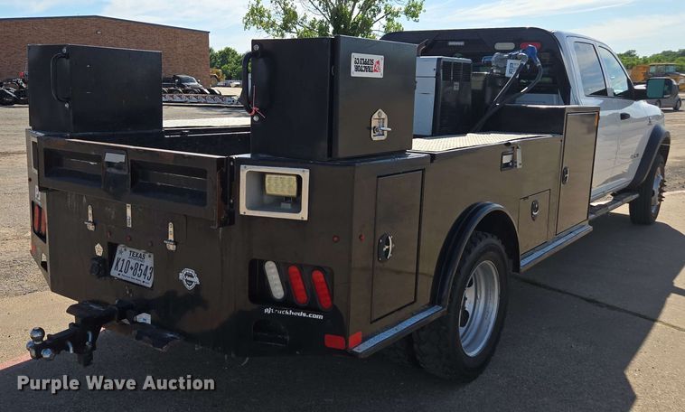 image for item EE0077 2019 Dodge Ram 5500 Crew Cab utility / service truck