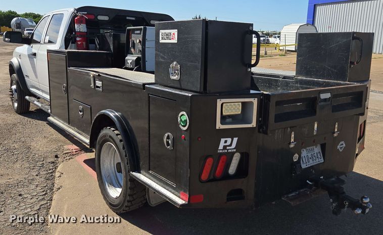 image for item EE0077 2019 Dodge Ram 5500 Crew Cab utility / service truck