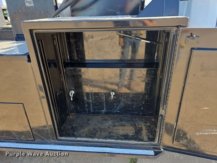 image for item EE0077 2019 Dodge Ram 5500 Crew Cab utility / service truck