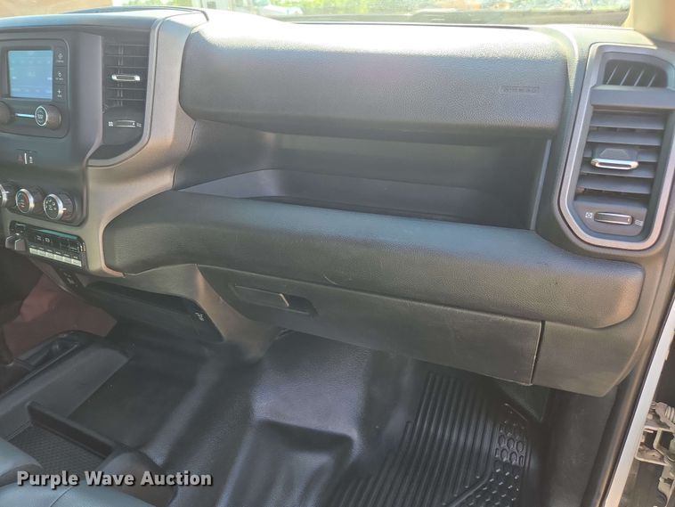 image for item EE0077 2019 Dodge Ram 5500 Crew Cab utility / service truck