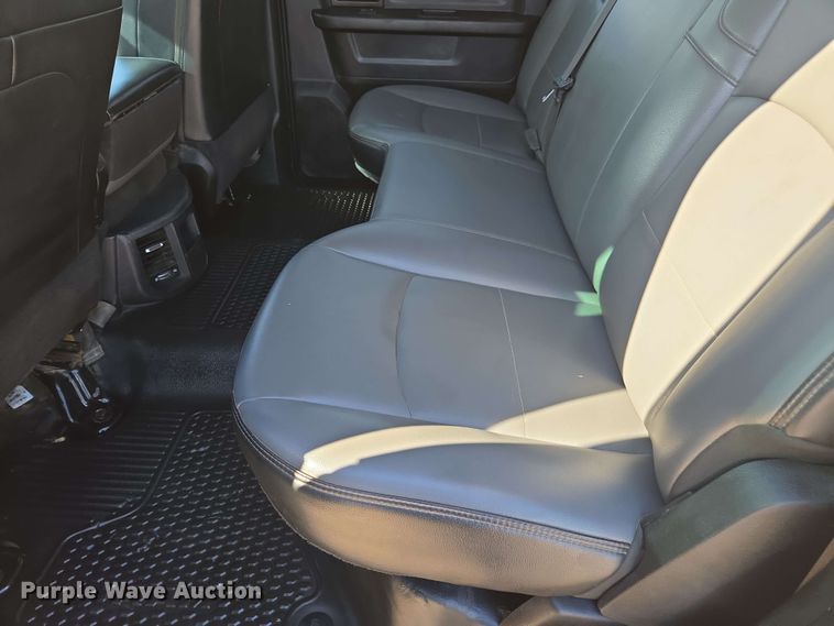 image for item EE0077 2019 Dodge Ram 5500 Crew Cab utility / service truck