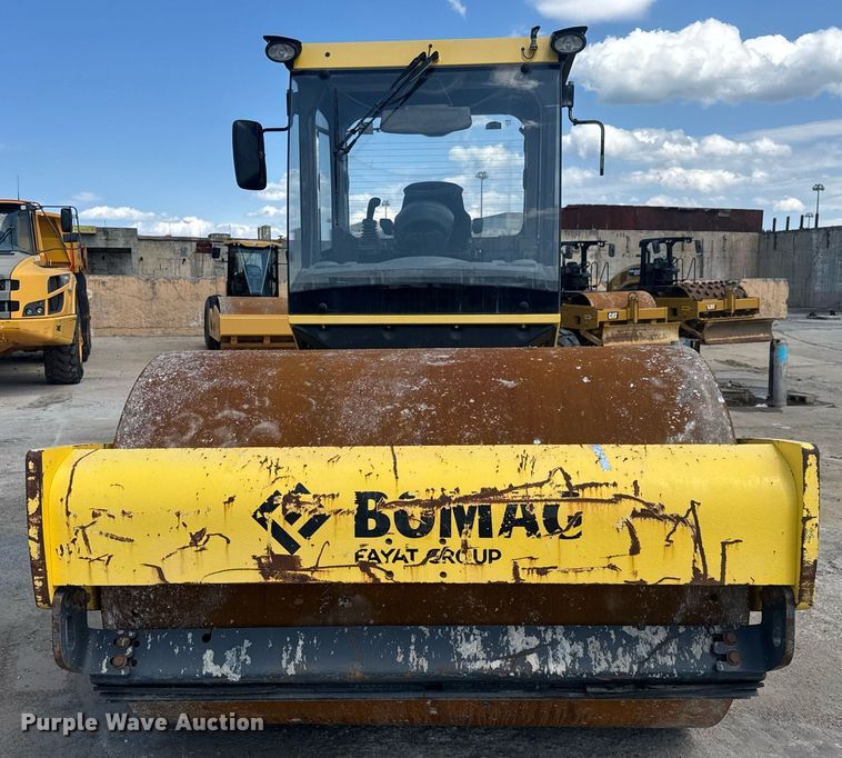 image for item EE0078 2018 Bomag 211D-5 single drum vibratory roller