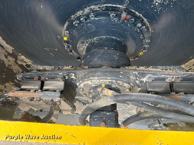 image for item EE0078 2018 Bomag 211D-5 single drum vibratory roller