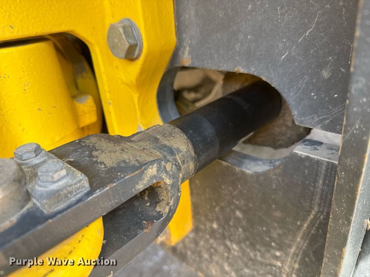 image for item EE0078 2018 Bomag 211D-5 single drum vibratory roller