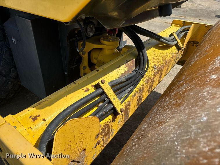 image for item EE0078 2018 Bomag 211D-5 single drum vibratory roller