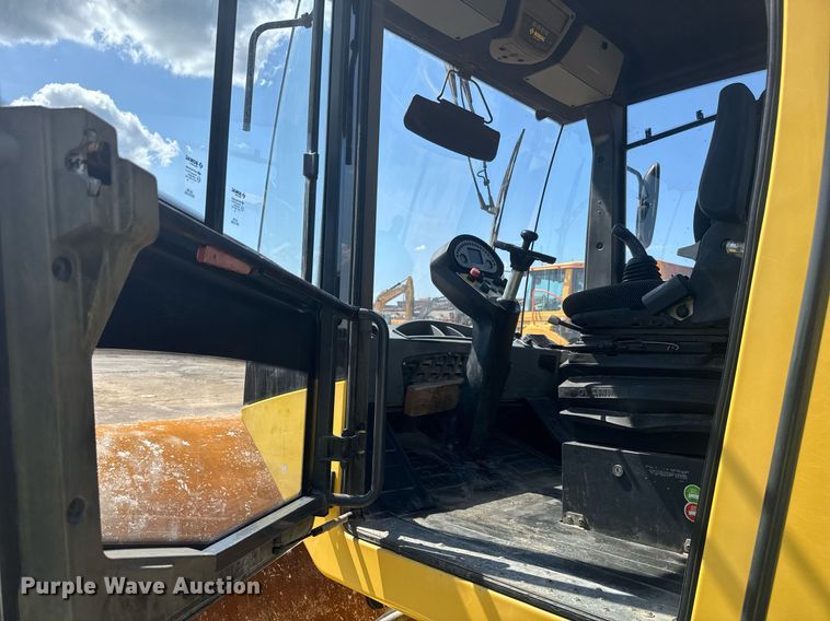 image for item EE0078 2018 Bomag 211D-5 single drum vibratory roller