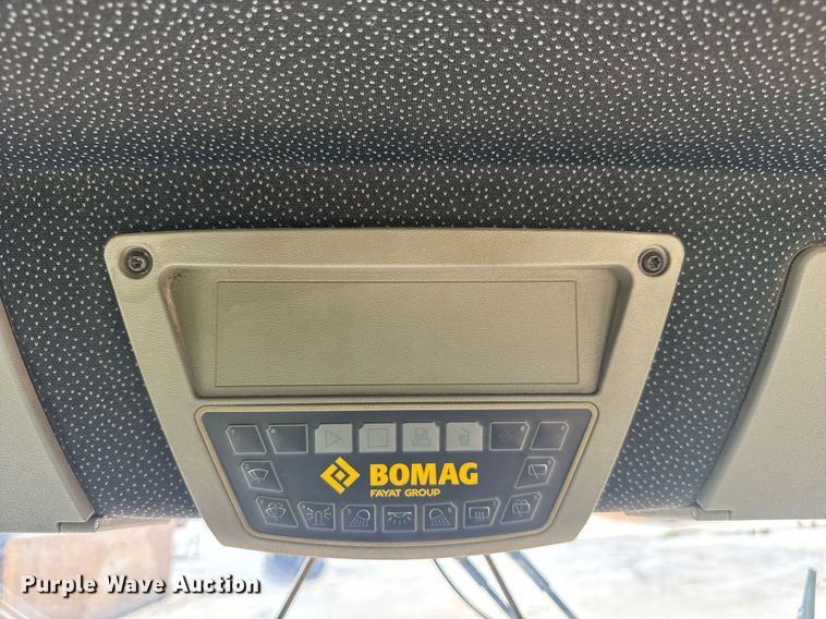 image for item EE0078 2018 Bomag 211D-5 single drum vibratory roller
