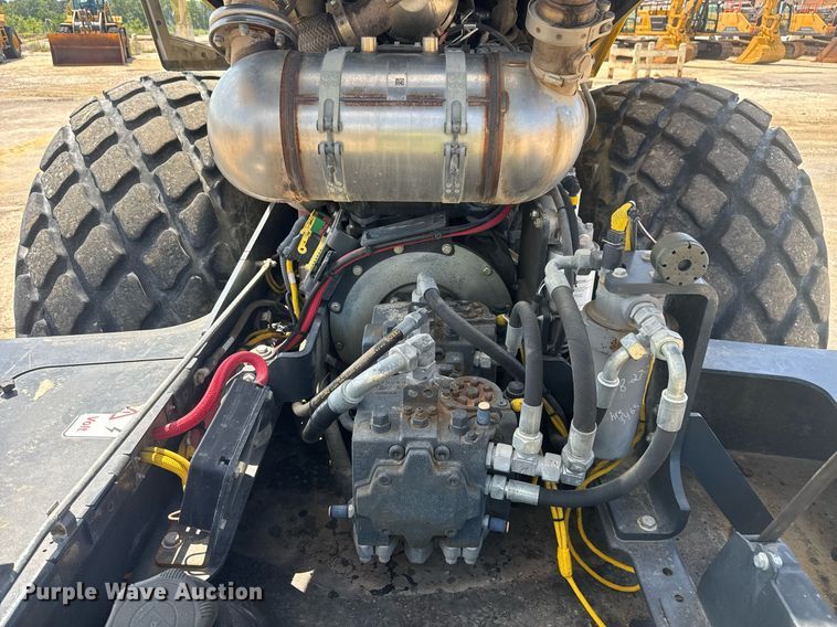 image for item EE0078 2018 Bomag 211D-5 single drum vibratory roller