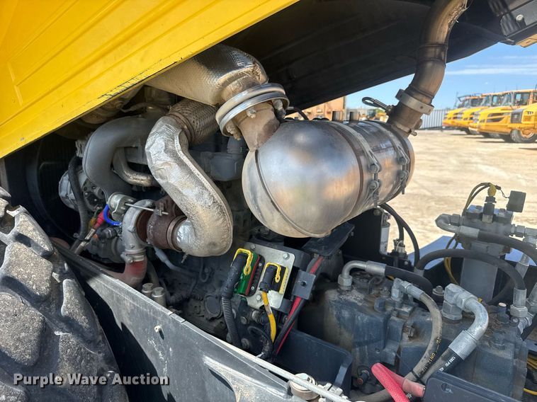 image for item EE0078 2018 Bomag 211D-5 single drum vibratory roller