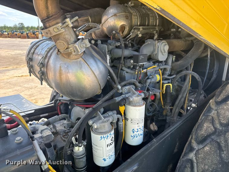 image for item EE0078 2018 Bomag 211D-5 single drum vibratory roller