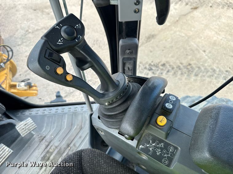 image for item EE0079 2019 Caterpillar 140M3 AWD motor grader