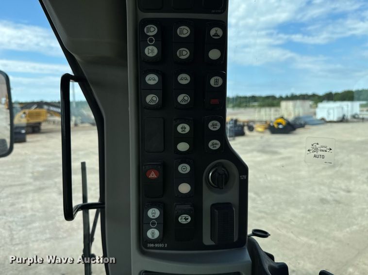 image for item EE0079 2019 Caterpillar 140M3 AWD motor grader