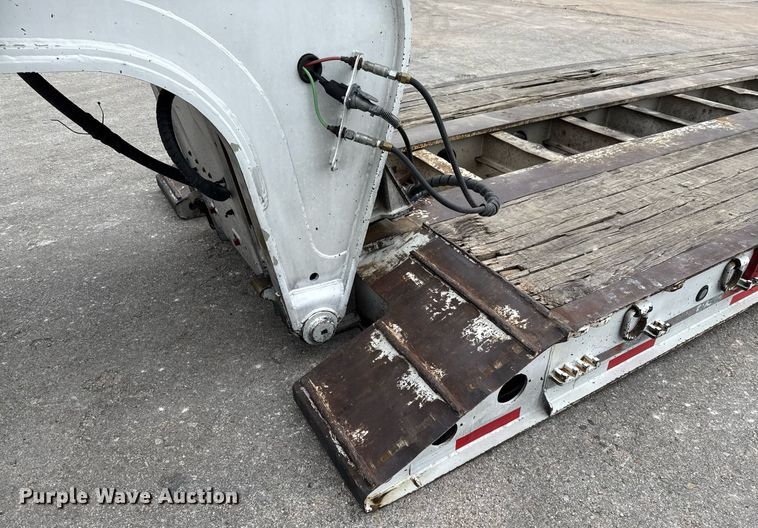 image for item EE0081 2015 Temisko LB-T3W-57 lowboy equipment trailer