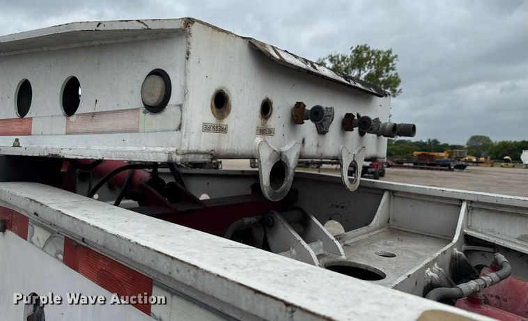 image for item EE0081 2015 Temisko LB-T3W-57 lowboy equipment trailer