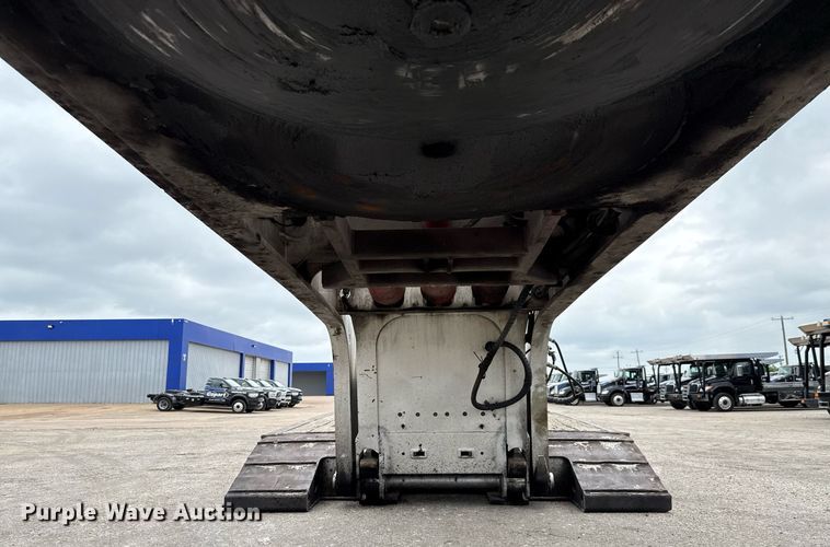 image for item EE0081 2015 Temisko LB-T3W-57 lowboy equipment trailer