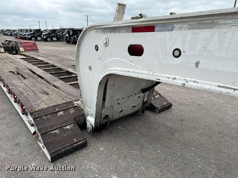 image for item EE0081 2015 Temisko LB-T3W-57 lowboy equipment trailer