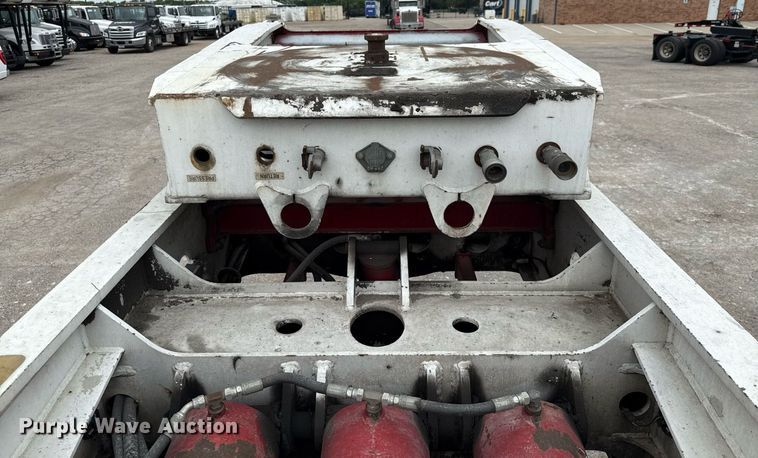 image for item EE0081 2015 Temisko LB-T3W-57 lowboy equipment trailer