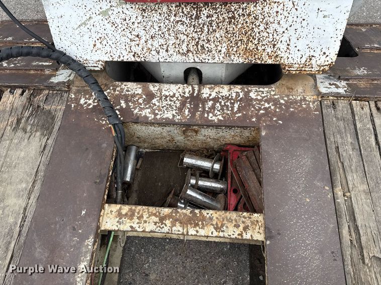 image for item EE0081 2015 Temisko LB-T3W-57 lowboy equipment trailer