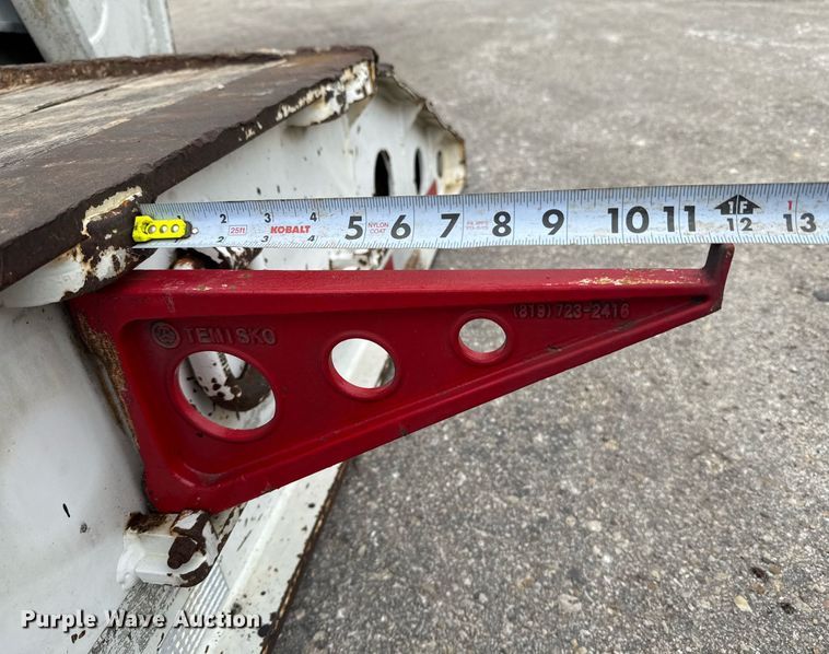 image for item EE0081 2015 Temisko LB-T3W-57 lowboy equipment trailer