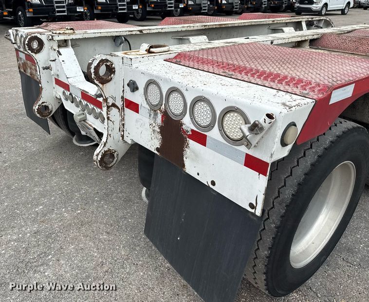 image for item EE0081 2015 Temisko LB-T3W-57 lowboy equipment trailer