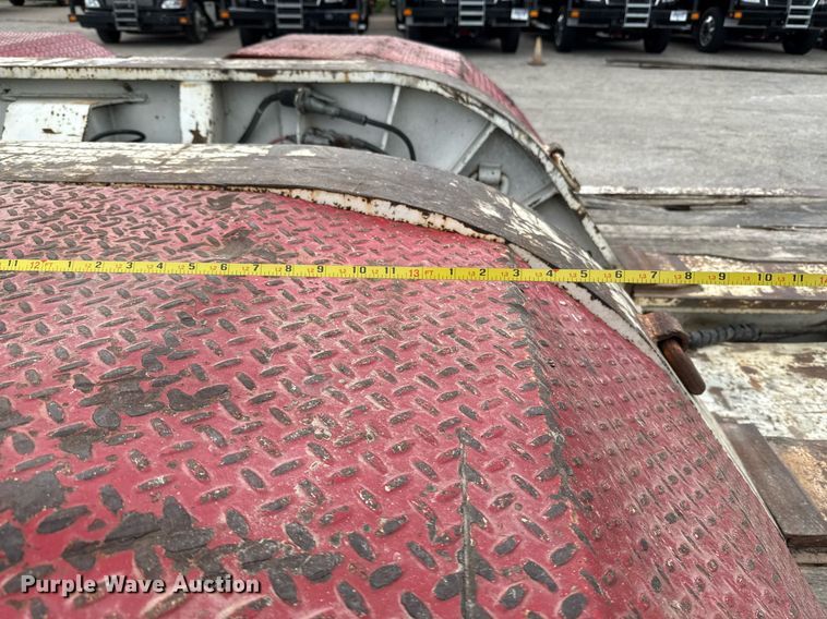 image for item EE0081 2015 Temisko LB-T3W-57 lowboy equipment trailer