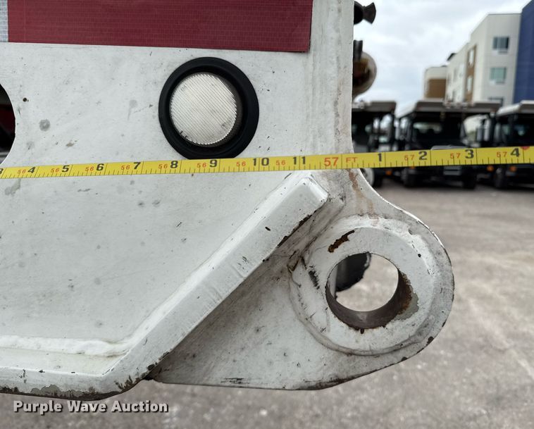 image for item EE0081 2015 Temisko LB-T3W-57 lowboy equipment trailer