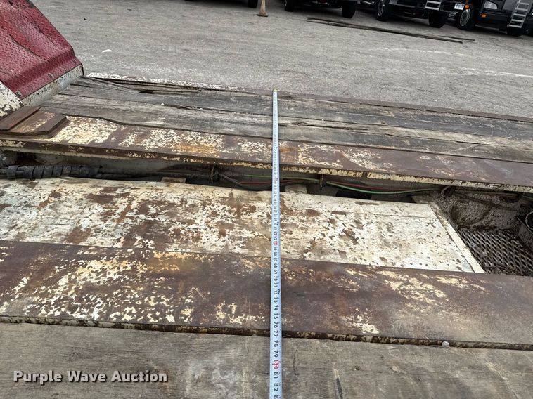 image for item EE0081 2015 Temisko LB-T3W-57 lowboy equipment trailer