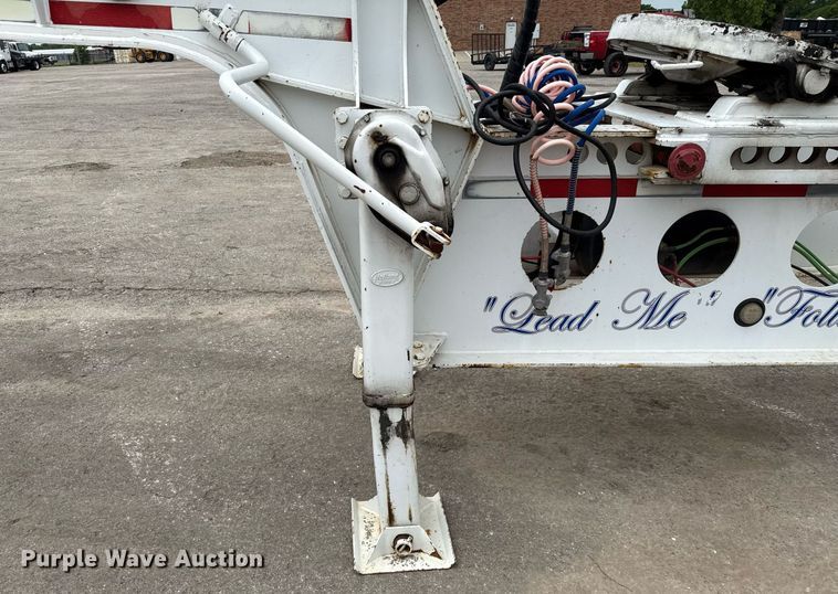 image for item EE0081 2015 Temisko LB-T3W-57 lowboy equipment trailer