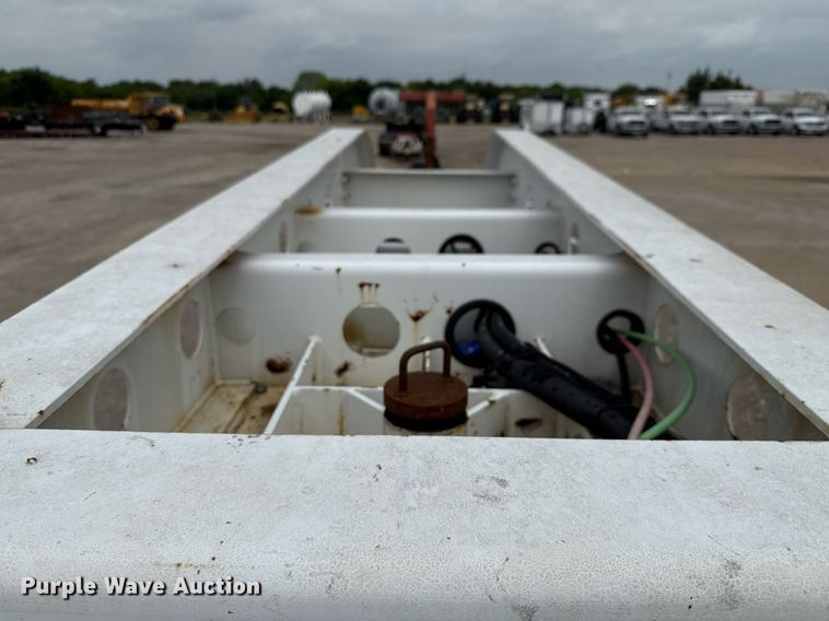 image for item EE0081 2015 Temisko LB-T3W-57 lowboy equipment trailer