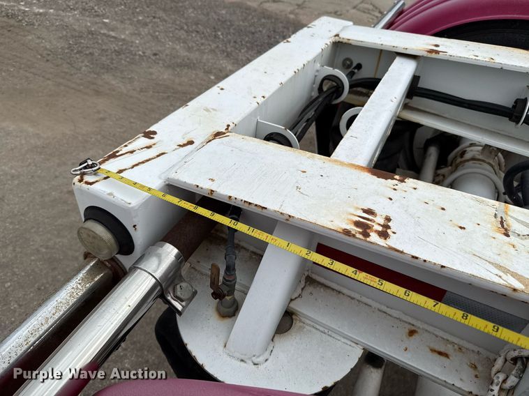 image for item EE0081 2015 Temisko LB-T3W-57 lowboy equipment trailer